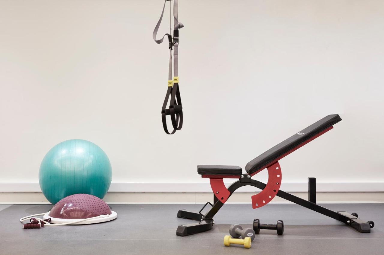 Sentido Apollo Palace Mesongi Exterior photo A weight bench